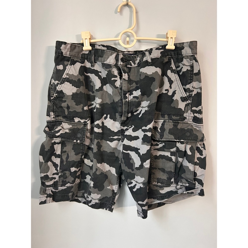 Levi Strauss Mens Grey Camo Cargo Shorts Size 38 Cotton Utility Camouflage